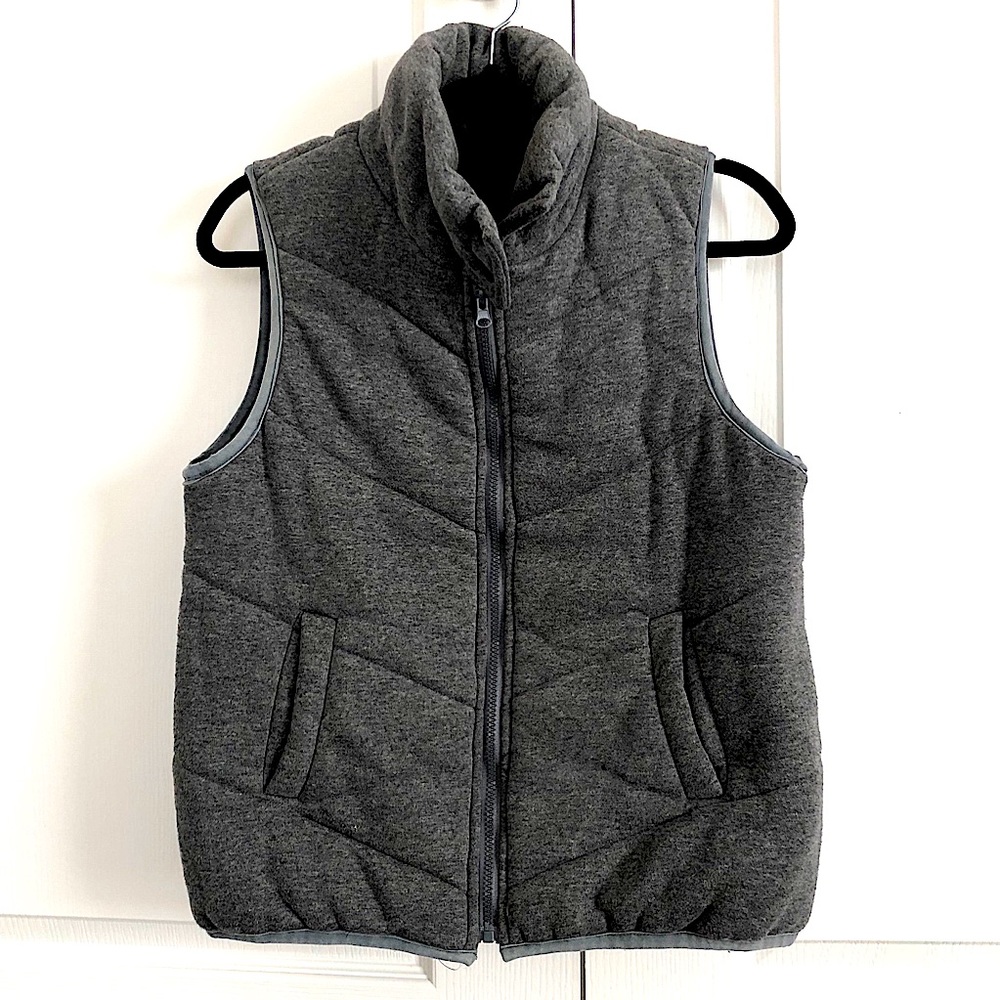 Warm cozy winter zip-up jacket vest | size: S-M |